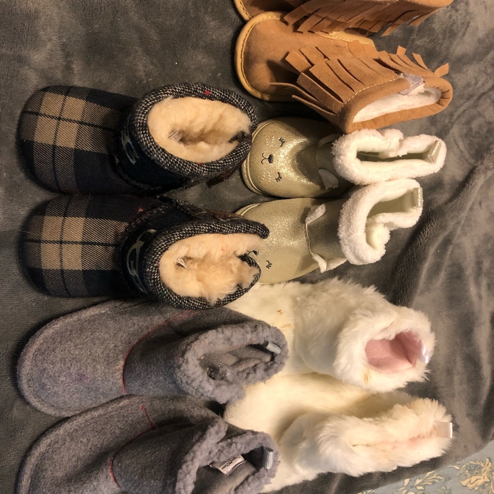 Lot of girl’s boots